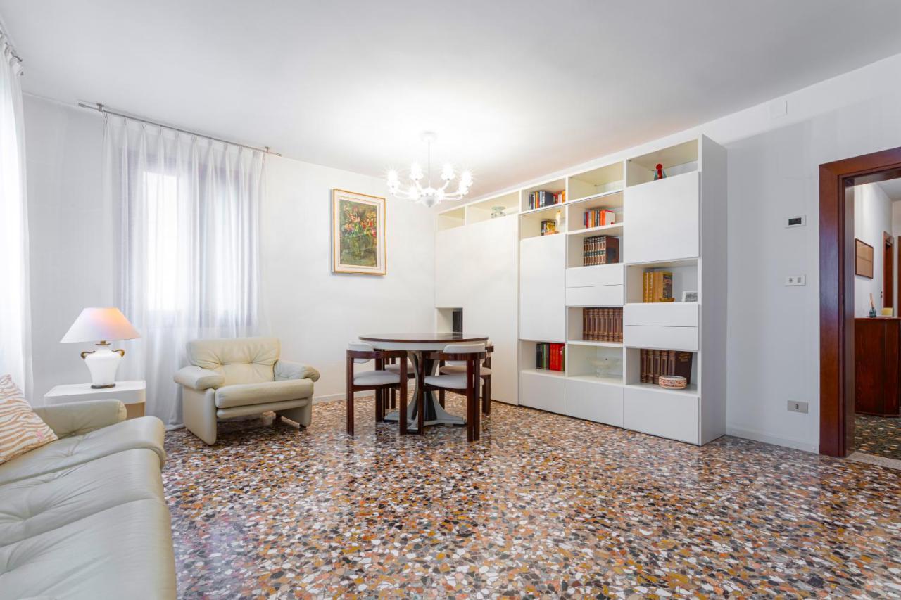 Canale View - S. Agostino Apartamento